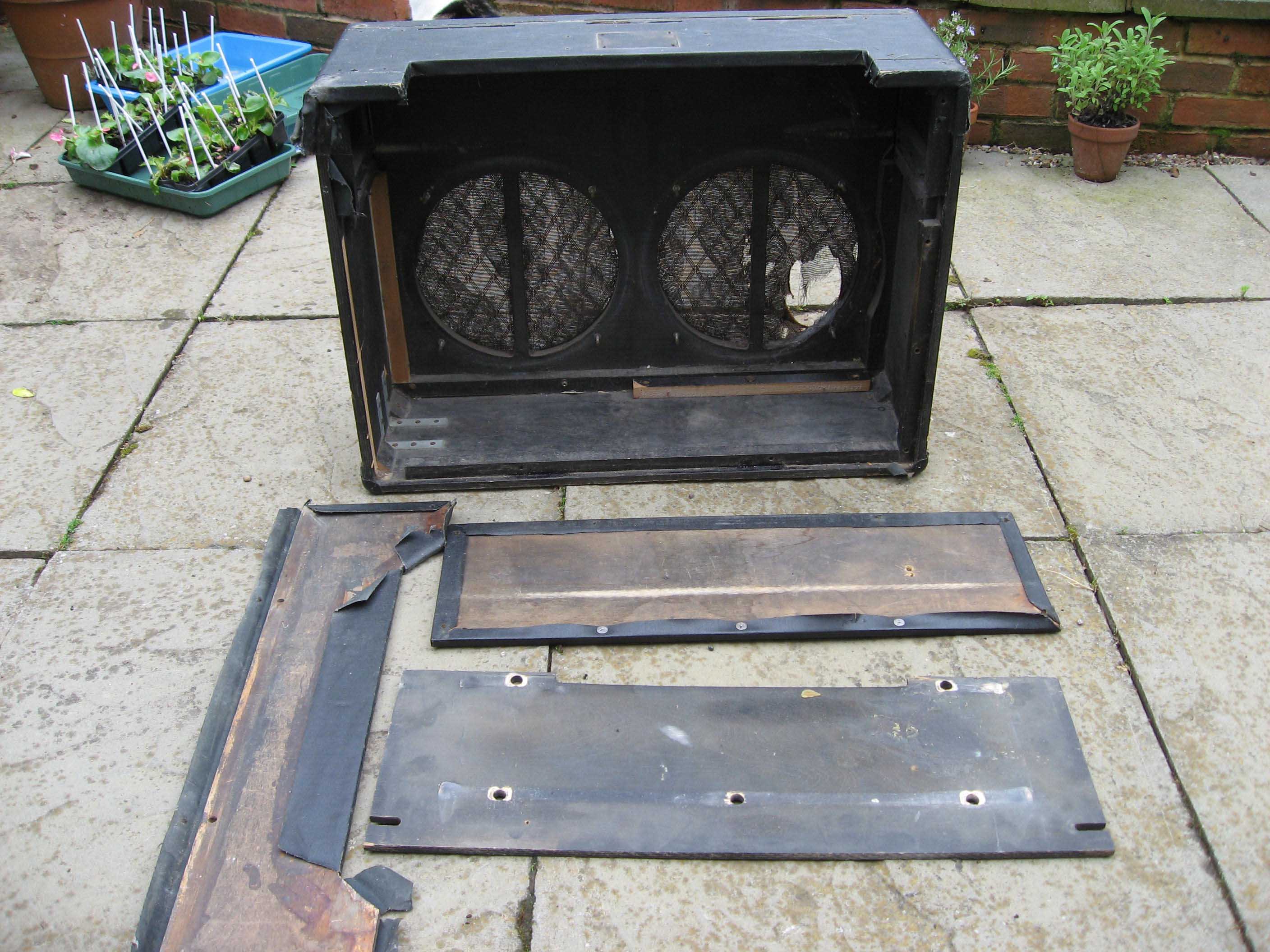 Restoration of a vintage AC30 ca